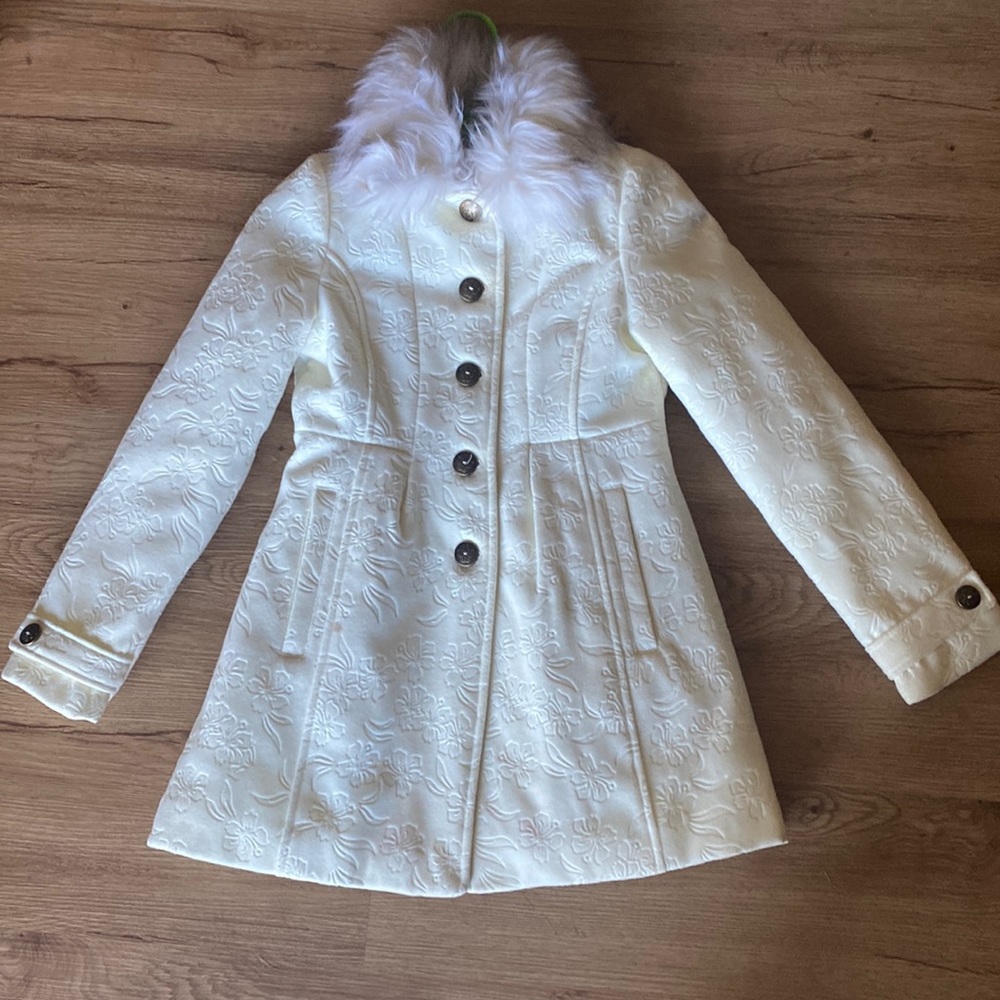 JESSICA SIMPSON FAUX FUR COAT GIRLS SIZE 12